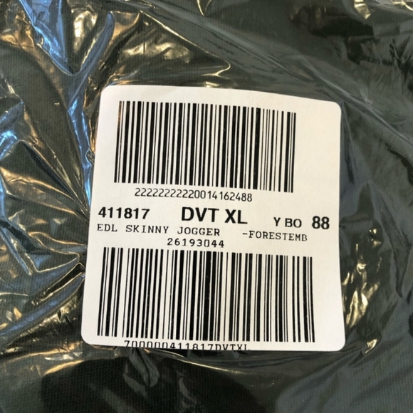 NWT VS Pink Skinny Jogger - Picture 4 of 5